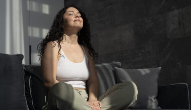 2-minute health trick - diaphragmatic breathing woman calm