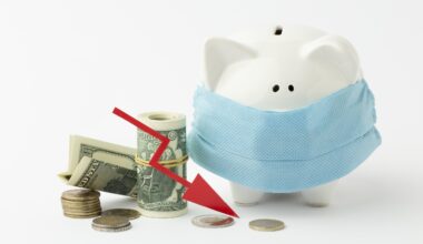 Influenza - Piggy bank wearing a medical mask with a red downward arrow pointing toward currency.